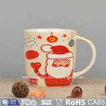 Taza de cerámica del diseño de la Navidad